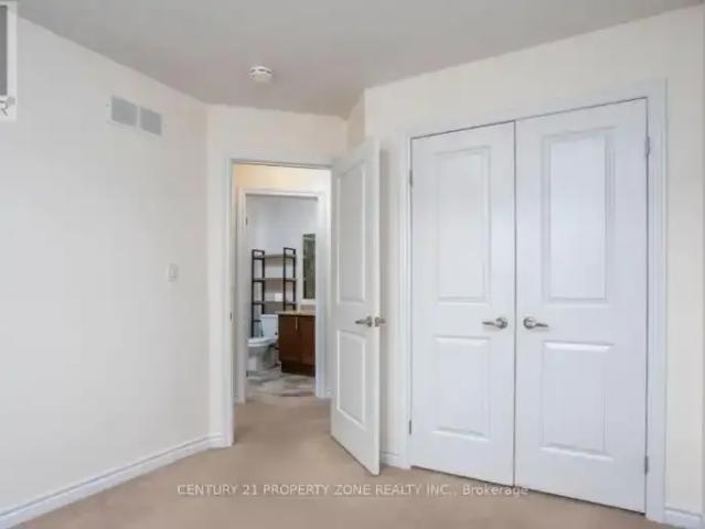Townhouse for rent in Guelph, Ontario