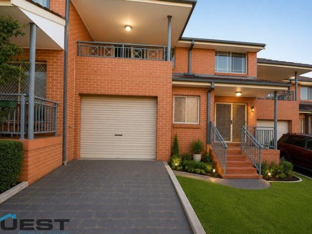 Townhouse for rent in Sydney, New South Wales