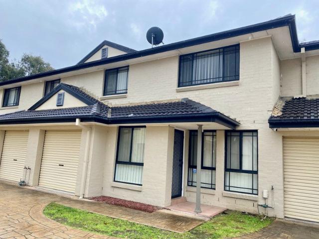 Townhouse for rent in Sydney, New South Wales