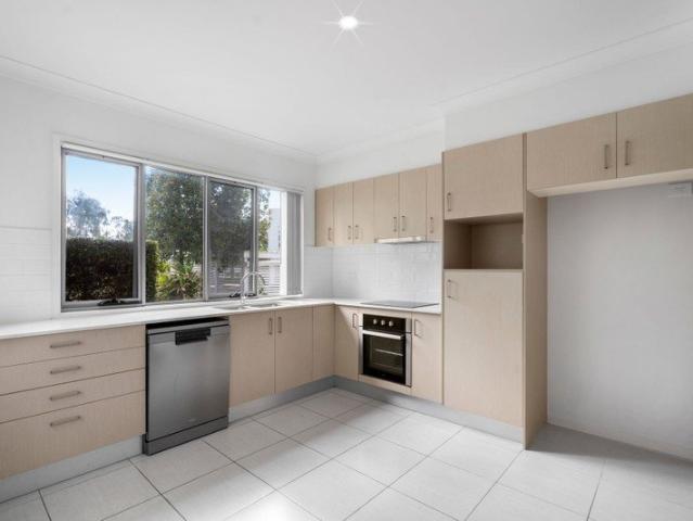 Townhouse for rent in Fernbrook, Queensland
