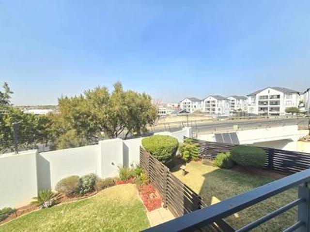 Townhouse for sale in Edenvale