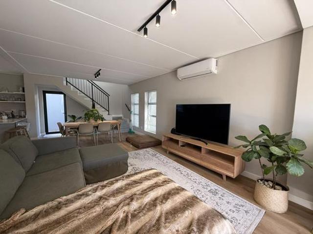 Townhouse for rent in Bergsig, Durbanville