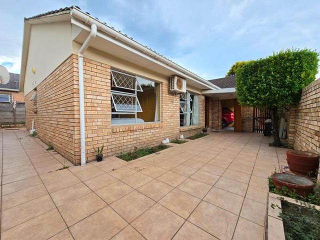 Townhouse for sale in Bisho, Eastern Cape