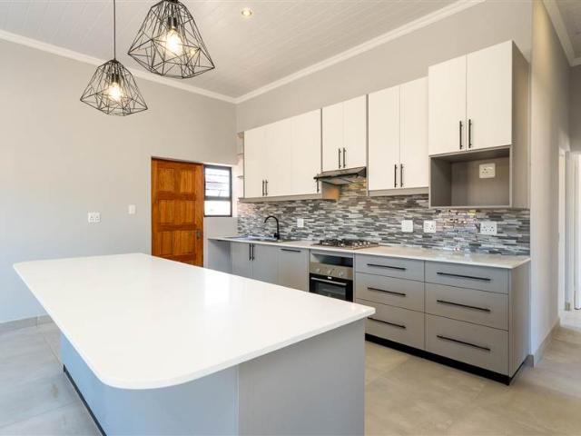Townhouse for sale in Groot Brak Rivier, Western Cape