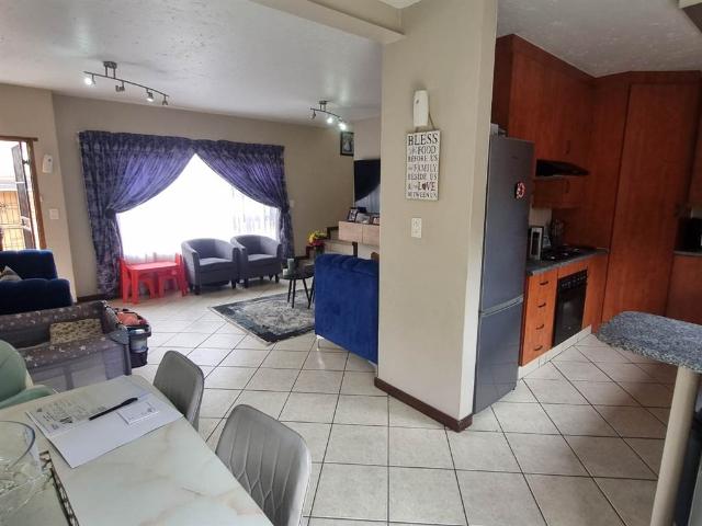 Townhouse for sale in Ekurhuleni, Gauteng