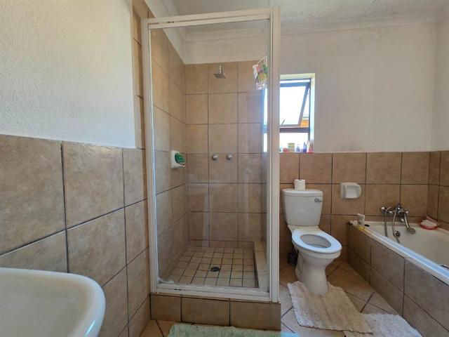 Townhouse for sale in Ekurhuleni, Gauteng