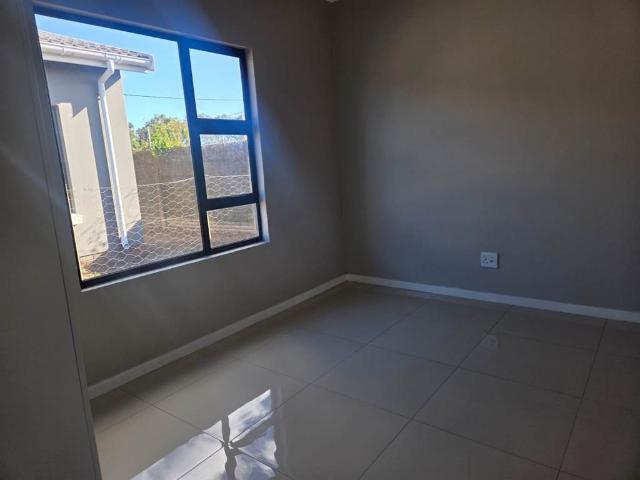 Townhouse for sale in East London, Eastern Cape