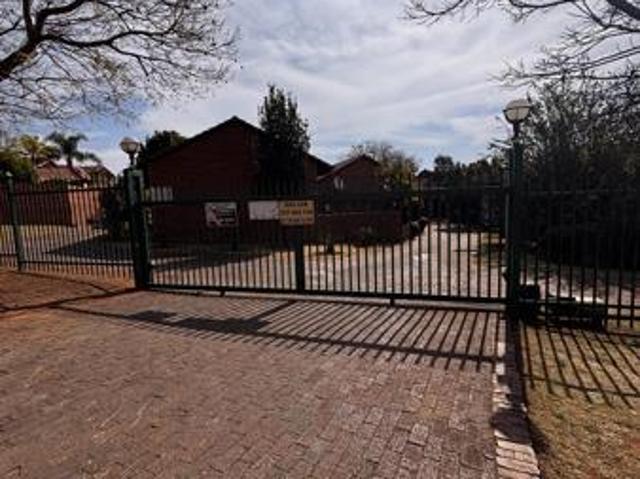 Townhouse for rent in Pretoria, City of Tshwane Metropolitan Municipality
