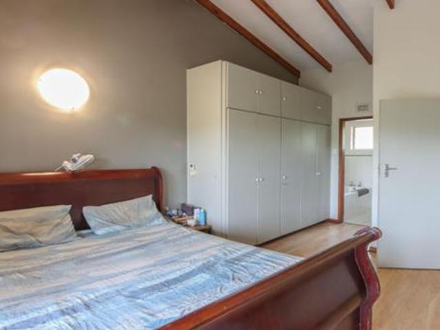 Townhouse for sale in Seaview, Kwazulu-natal