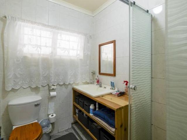 Townhouse for rent in Seaview, Kwazulu-natal