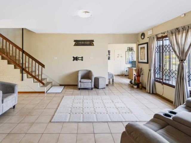 Townhouse for sale in Amanzimtoti, Kwazulu-natal