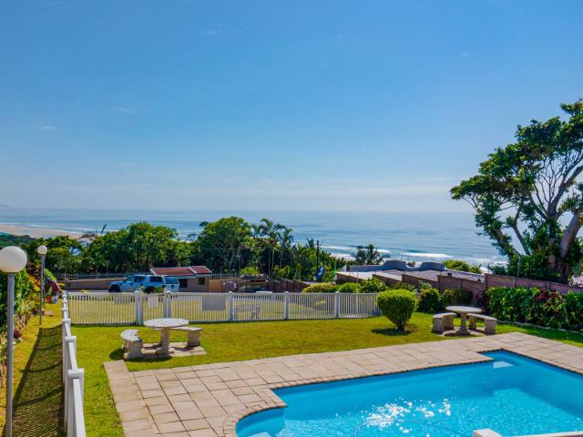 Townhouse for sale in Amanzimtoti, Kwazulu-natal