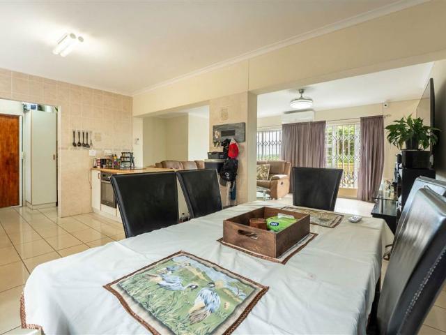 Townhouse for sale in Seaview, Kwazulu-natal