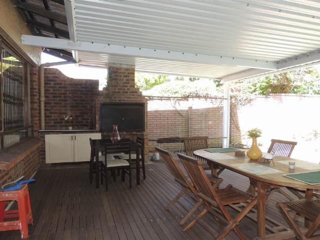 Townhouse for sale in Seaview, Kwazulu-natal