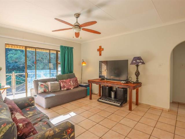 Townhouse for sale in Seaview, Kwazulu-natal