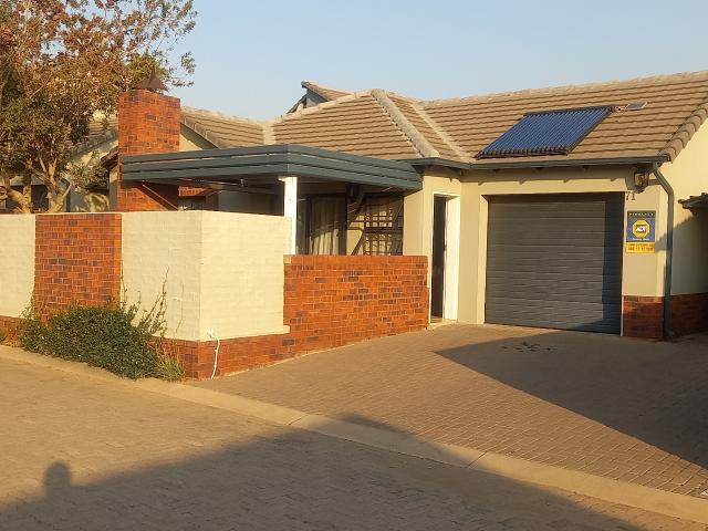 Townhouse for rent in Centurion, Gauteng