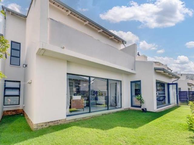 Townhouse for sale in Westonaria, Gauteng