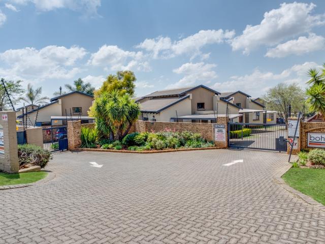 Townhouse for sale in Nooitgedacht, Gauteng