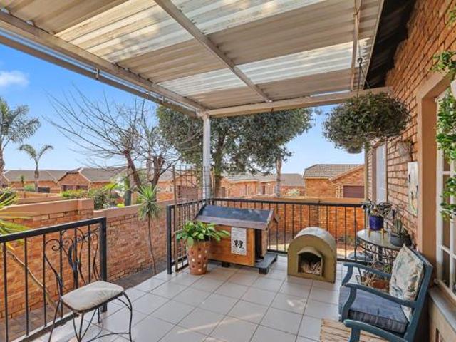 Townhouse for sale in Westonaria, Gauteng