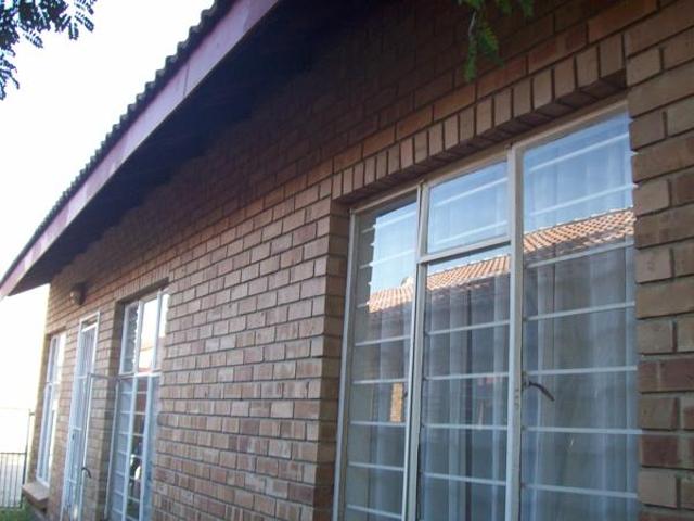 Townhouse for sale in Seshego, Limpopo