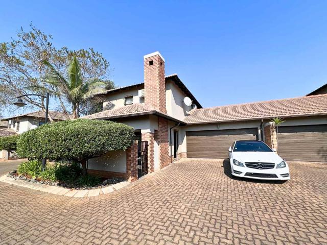 Townhouse for sale in Waterkloof, Gauteng