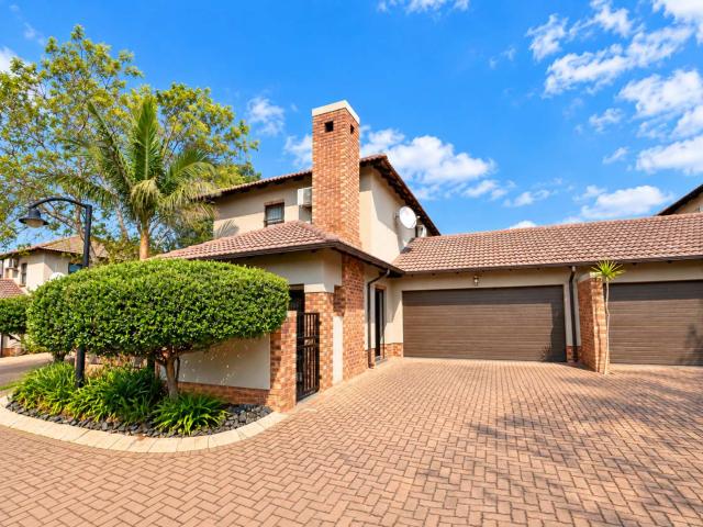 Townhouse for sale in Waterkloof, Gauteng