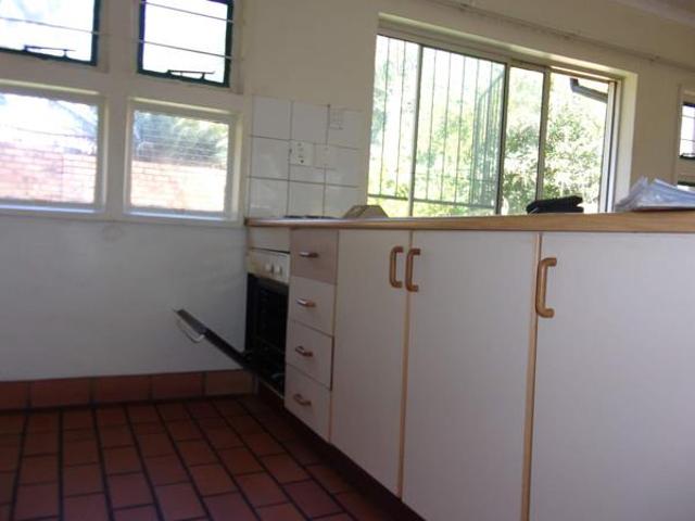 Townhouse for rent in Waterkloof, Gauteng