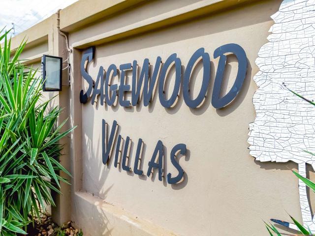 Townhouse for sale in Waterkloof, Gauteng