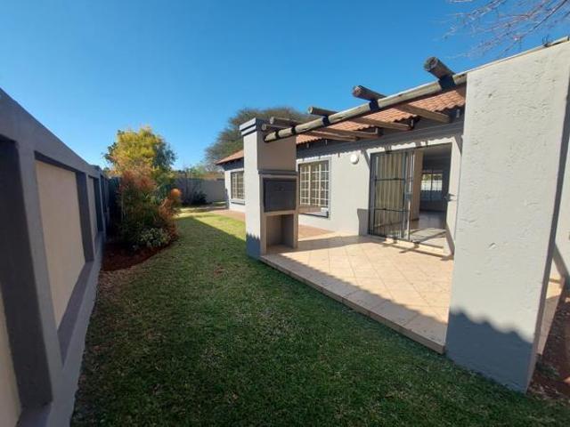 House for rent in Waterkloof, Gauteng