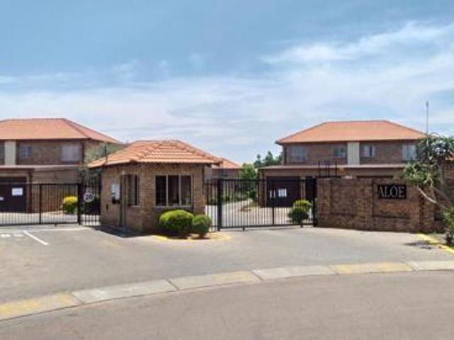 House for rent in Waterkloof, Gauteng