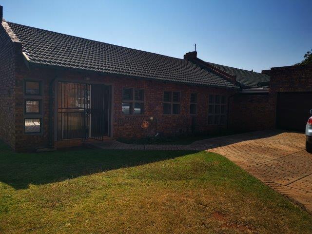Townhouse for rent in Pretoria East, Pretoria