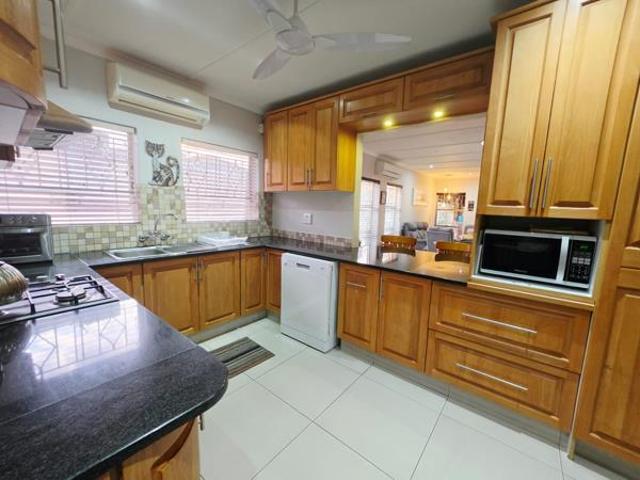Townhouse for sale in UMhlathuze Municipality, Kwazulu-natal