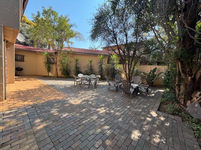 Townhouse for sale in Waterkloof, Gauteng