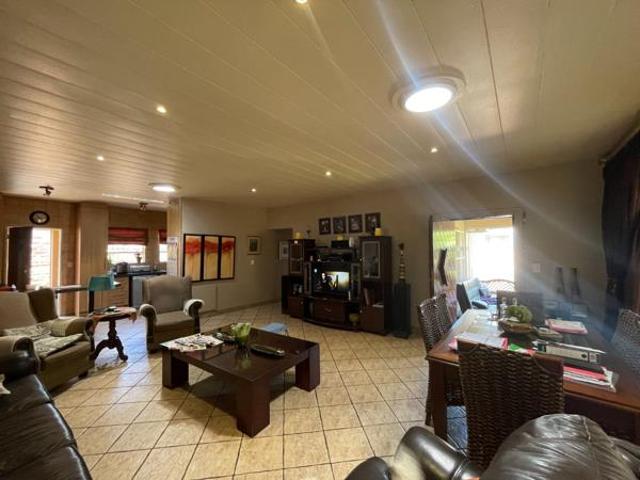 Townhouse for sale in Sedibeng, Gauteng