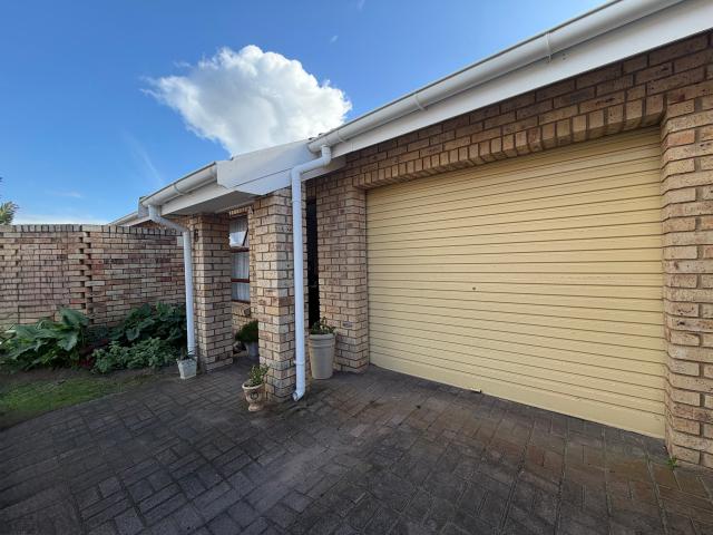 Townhouse for sale in Cape St Francis, Eastern Cape