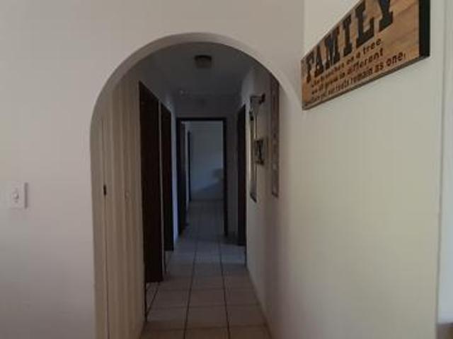 Townhouse for rent in Seaview, Kwazulu-natal