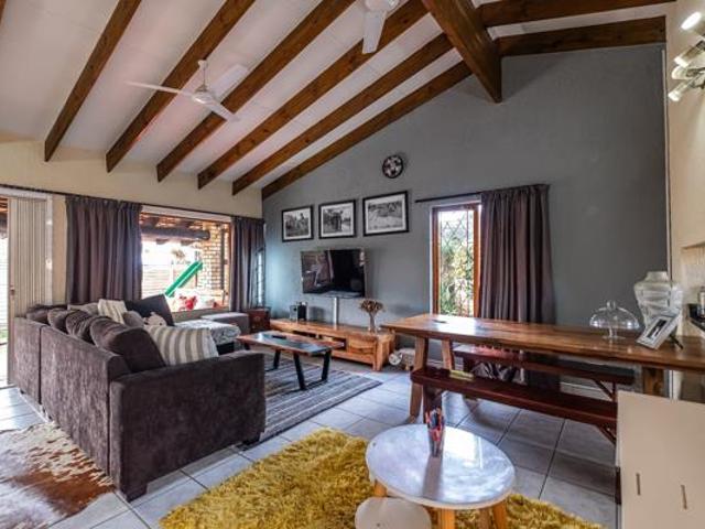 Townhouse for rent in Durban, eThekwini Metropolitan Municipality