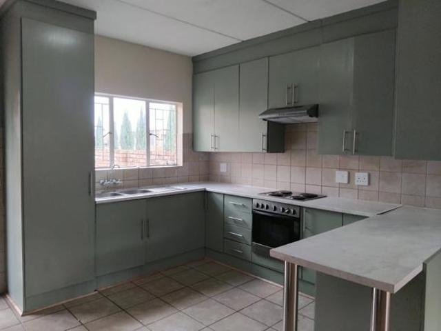 Townhouse for sale in Potchefstroom, Tlokwe Local Municipality