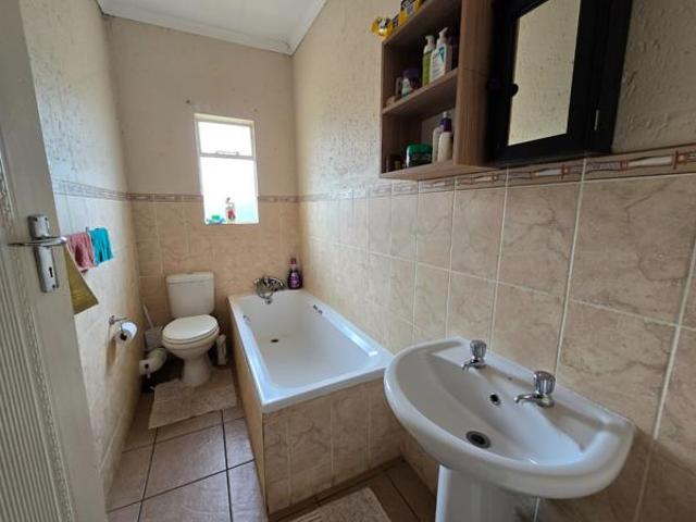 Townhouse for sale in Potchefstroom, Tlokwe Local Municipality