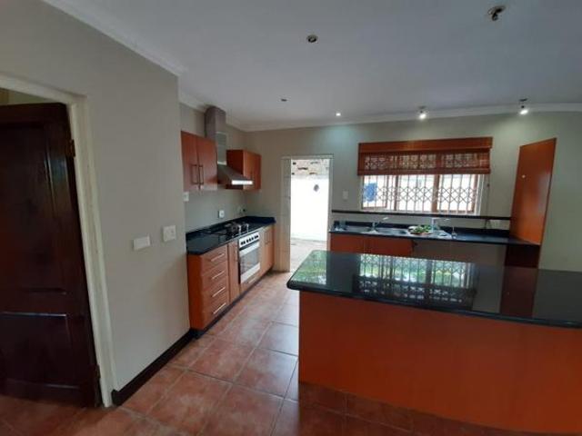 Townhouse for rent in Princess Grant, Kwazulu-natal