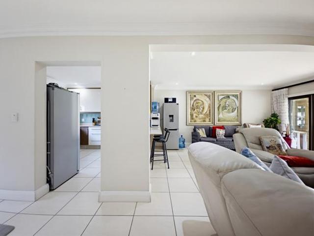 Townhouse for sale in Princess Grant, Kwazulu-natal