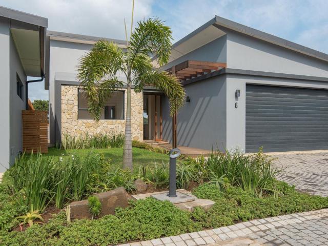 Townhouse for sale in Princess Grant, Kwazulu-natal