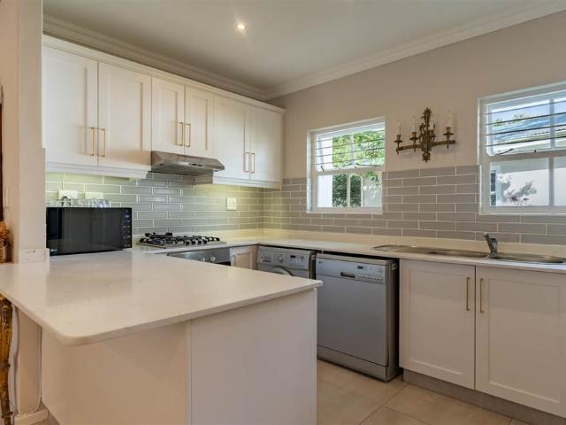 Townhouse for sale in Princess Grant, Kwazulu-natal