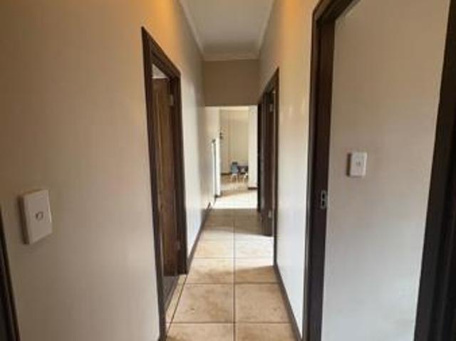 Townhouse for sale in eMalahleni, Emalahleni Local Municipality