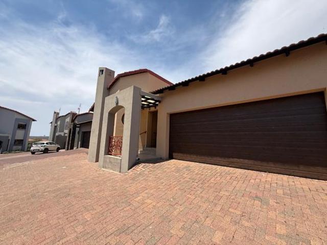 Townhouse for rent in eMalahleni, Emalahleni Local Municipality