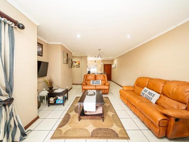Townhouse for rent in Ekurhuleni, Gauteng