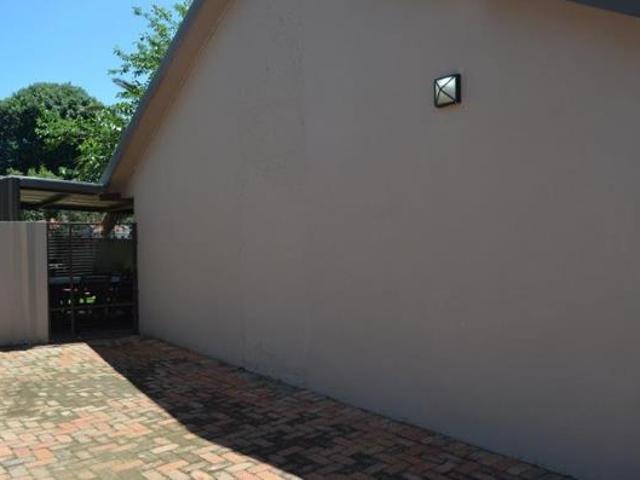 Townhouse for sale in Bloemfontein, Free State
