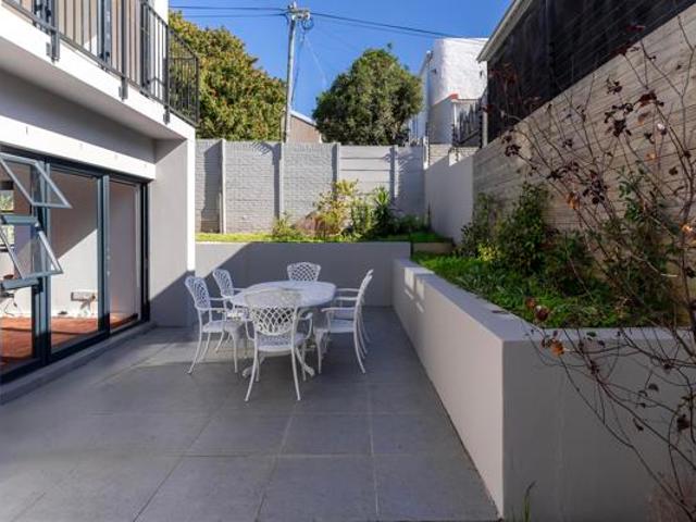 Townhouse for sale in Cape Town, Western Cape
