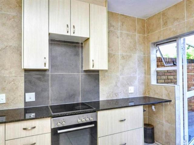 Townhouse for sale in Vosloorus, Gauteng