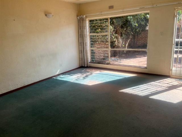 Townhouse for sale in Johannesburg, East